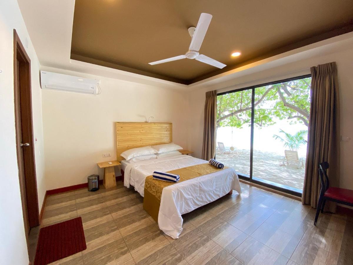 Hotel Paguro Seaview à Bodufolhudhoo Extérieur photo
