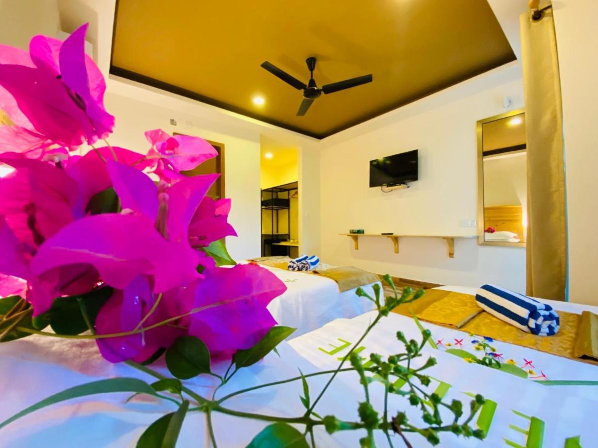 Hotel Paguro Seaview à Bodufolhudhoo Extérieur photo