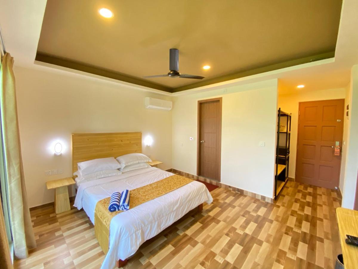 Hotel Paguro Seaview à Bodufolhudhoo Extérieur photo