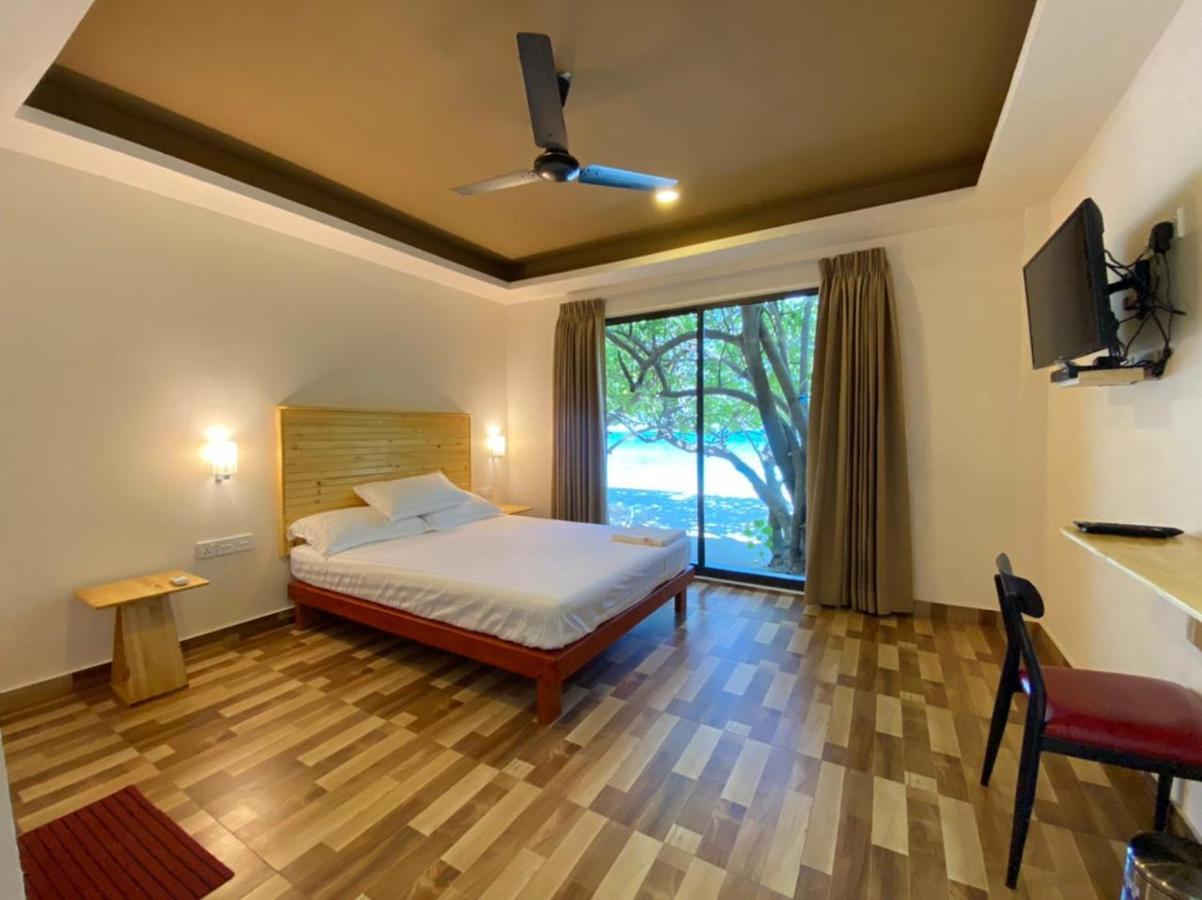 Hotel Paguro Seaview à Bodufolhudhoo Extérieur photo