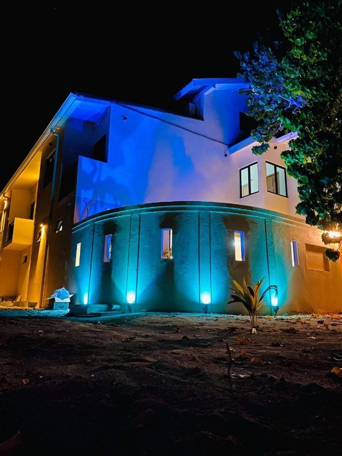 Hotel Paguro Seaview à Bodufolhudhoo Extérieur photo