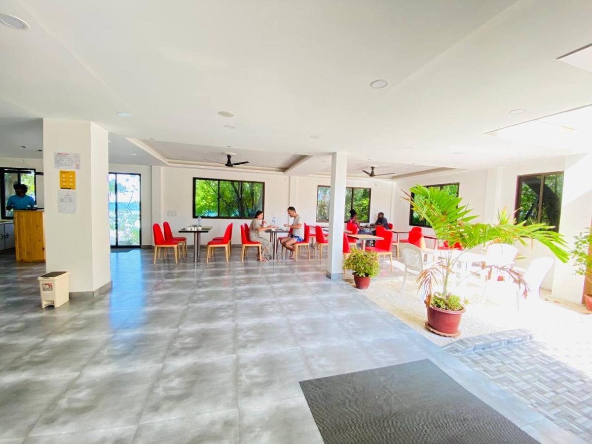 Hotel Paguro Seaview à Bodufolhudhoo Extérieur photo